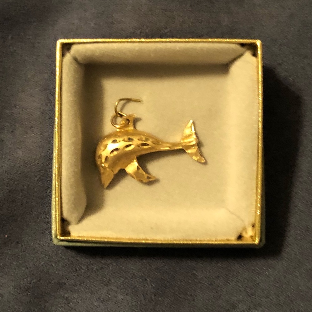 5 gram 14k Dolphin Pendant